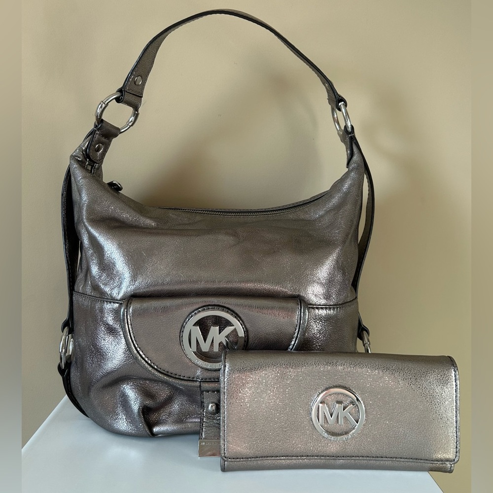 Michael Kors Silver Purse Bag and Matching Wallet Shoulder Hobo Metallic